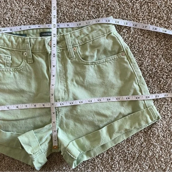 🚨Wild Fable Green Checker Highest Rise Mom Shorts Womens 2 Cuffed Skater Grunge - Picture 11 of 14